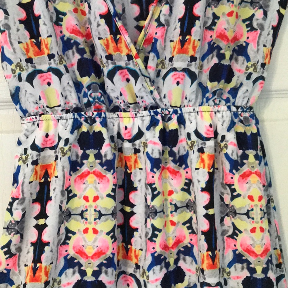 Colorful patterned dress - Picture 3 of 3